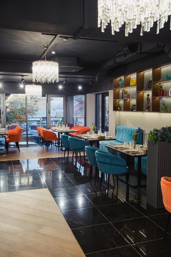 Dami Almaty Hotel Eksteriør billede